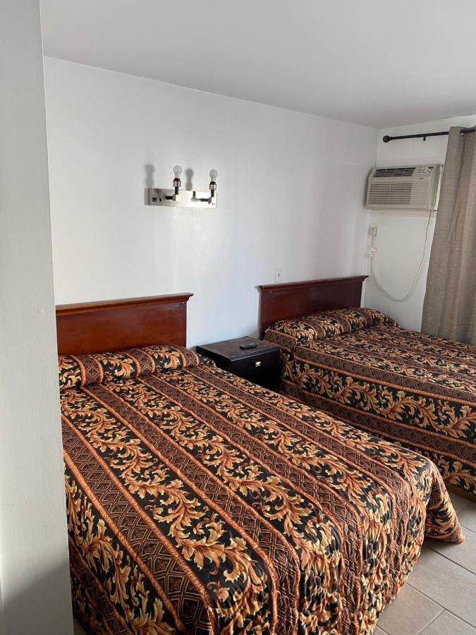Dry Dock Motel Сийсайд Хайтс Екстериор снимка