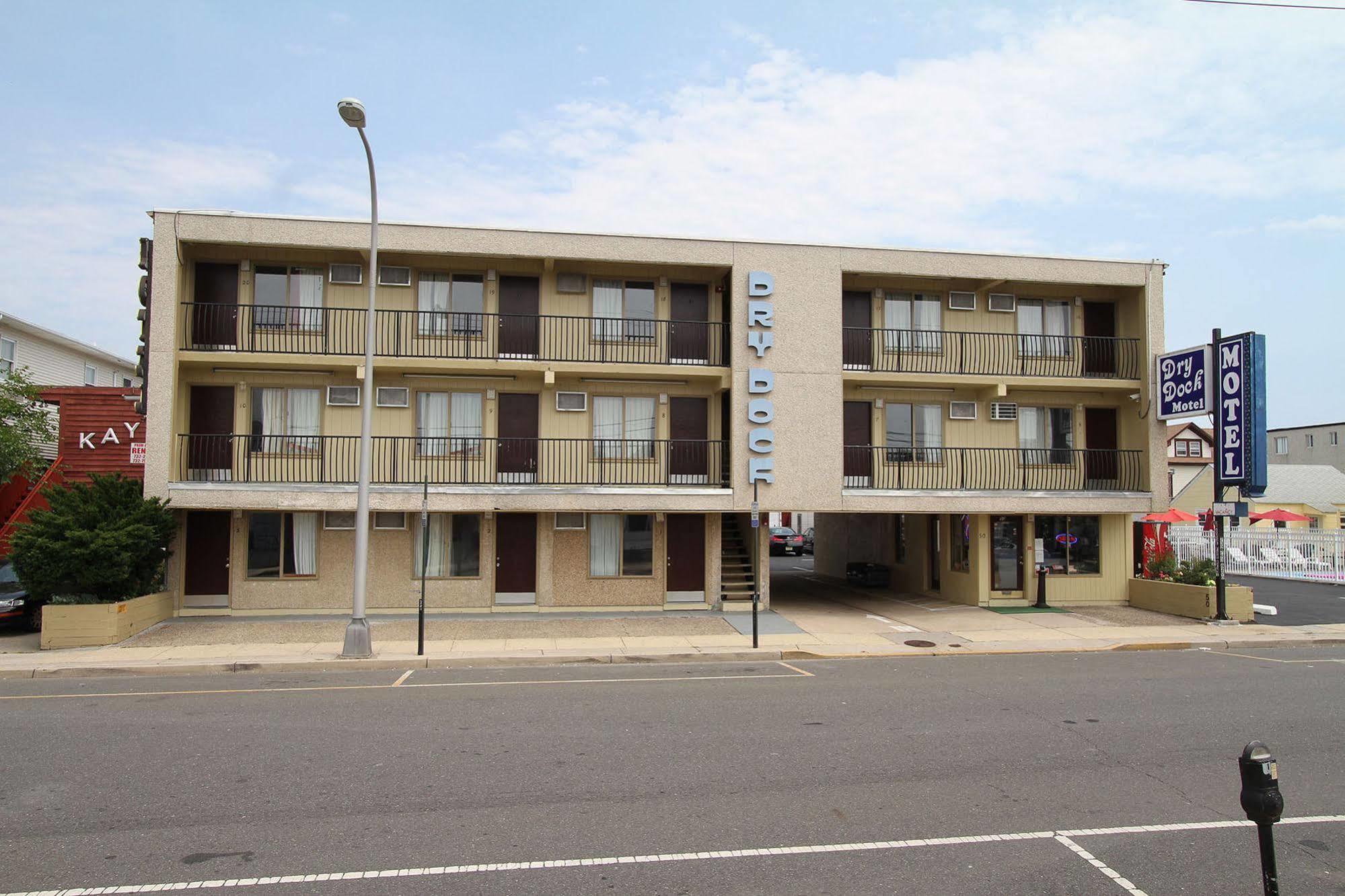 Dry Dock Motel Сийсайд Хайтс Екстериор снимка